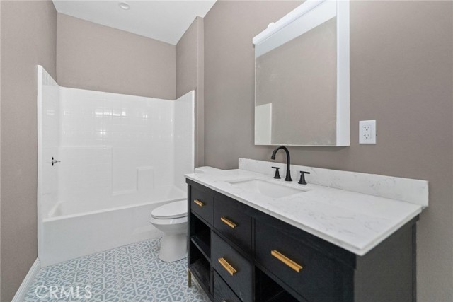 Detail Gallery Image 32 of 35 For 15688 Kingswood, Victorville,  CA 92392 - 4 Beds | 3 Baths