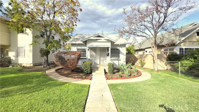 Detail Gallery Image 2 of 15 For 209 E E a,  Ontario,  CA 91764 - 1 Beds | 1 Baths