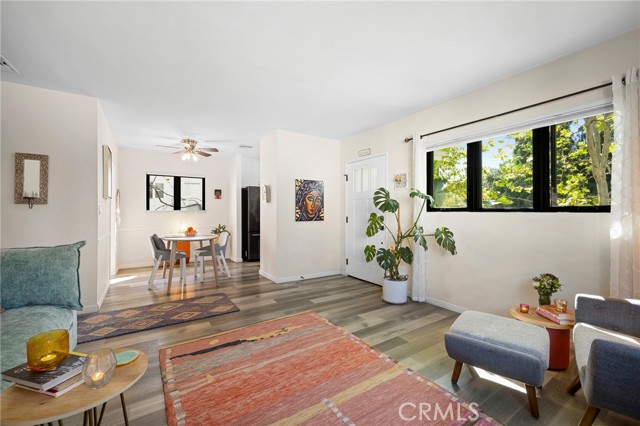 Detail Gallery Image 8 of 35 For 1477 E California Ave, Glendale,  CA 91206 - 2 Beds | 1 Baths