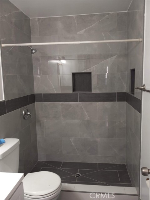 6422 Pioneer Boulevard, Whittier CA: https://media.crmls.org/medias/dce4d618-0b9c-40d0-a317-d44698bd00e8.jpg