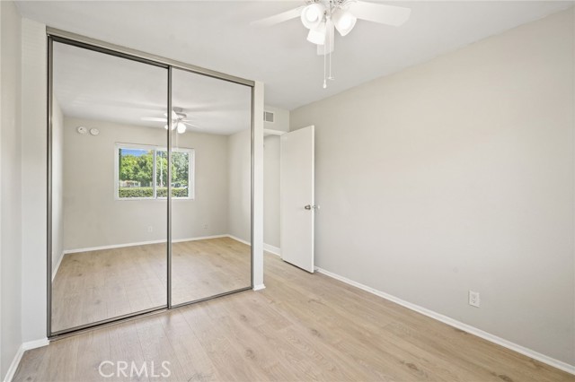 Detail Gallery Image 8 of 15 For 10636 Woodley Ave #1,  Granada Hills,  CA 91344 - 3 Beds | 2 Baths
