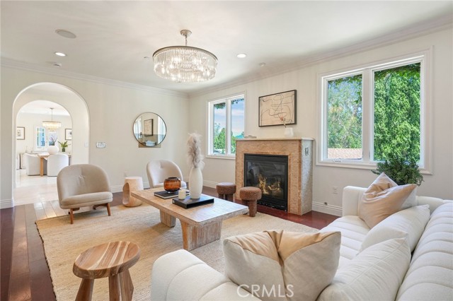 Detail Gallery Image 9 of 64 For 3115 Ellington, Los Angeles,  CA 90068 - 4 Beds | 4 Baths