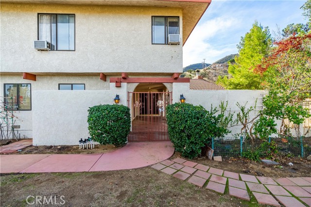 Detail Gallery Image 11 of 55 For 36421 Oliver, Palmdale,  CA 93551 - 3 Beds | 3 Baths