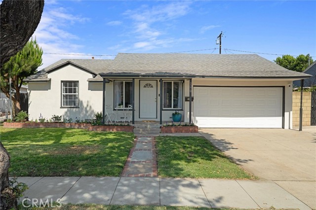 2370 Argonne Avenue, Long Beach CA: https://media.crmls.org/medias/dce5f611-c950-4b81-8726-49a8e86cd179.jpg
