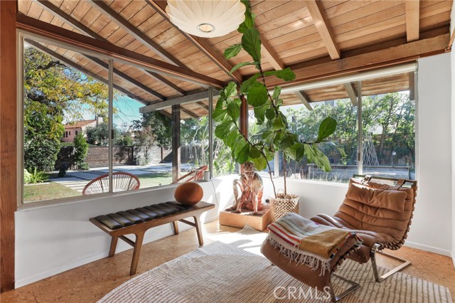 Detail Gallery Image 9 of 52 For 4123 North Virginia Road, Long Beach,  CA 90807 - 3 Beds | 2 Baths