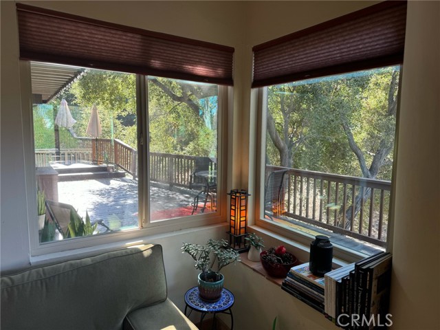 Detail Gallery Image 17 of 65 For 4215 Saltillo St, Woodland Hills,  CA 91364 - 3 Beds | 2/1 Baths