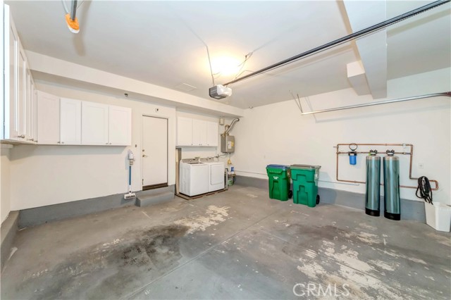 58 Paisley Place, Irvine CA: https://media.crmls.org/medias/dce659ef-eda9-4a16-a6a0-0272b295b6c8.jpg