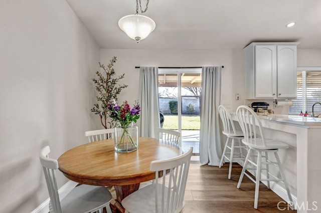 Detail Gallery Image 10 of 28 For 5614 Windward Bay Ct, Bakersfield,  CA 93312 - 3 Beds | 2 Baths