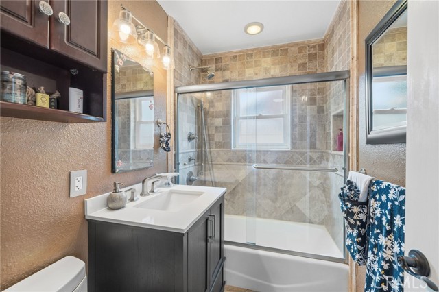 Detail Gallery Image 32 of 54 For 6021 Ivory Cir, Huntington Beach,  CA 92647 - 4 Beds | 2 Baths