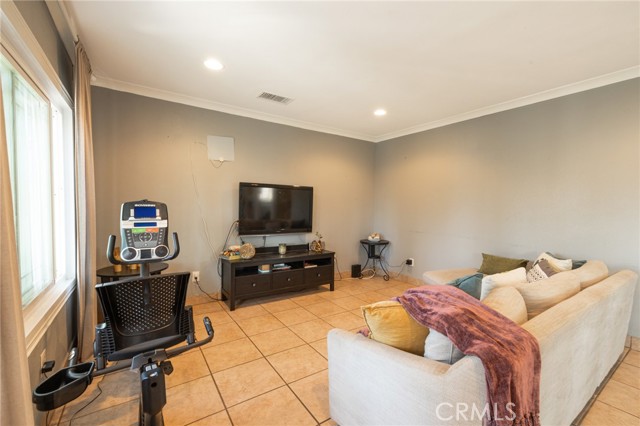 Detail Gallery Image 1 of 1 For 1255 W 102nd St, Los Angeles,  CA 90044 - 4 Beds | 2 Baths