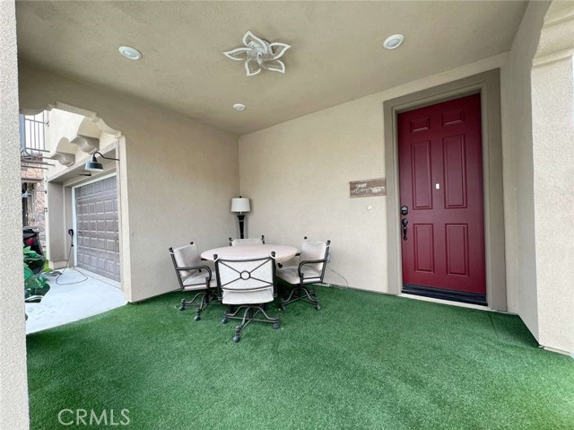 20910 Jennings Way, Newhall CA: https://media.crmls.org/medias/dce7cd8c-596d-430c-a407-e766d76e0619.jpg