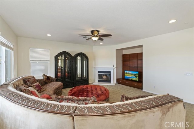Detail Gallery Image 20 of 49 For 32856 Northshire Cir, Temecula,  CA 92592 - 4 Beds | 4 Baths