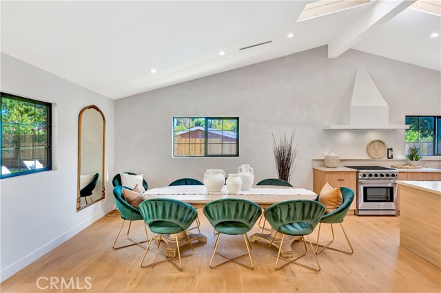 5534 Pattilar Avenue, Woodland Hills CA: https://media.crmls.org/medias/dce7e035-c113-4c1a-932a-0bd2c6ac17a1.jpg