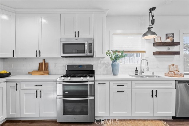 1940 Claudina Avenue, Los Angeles CA: https://media.crmls.org/medias/dce89a00-9c55-44f0-9d56-af19f04b53f8.jpg