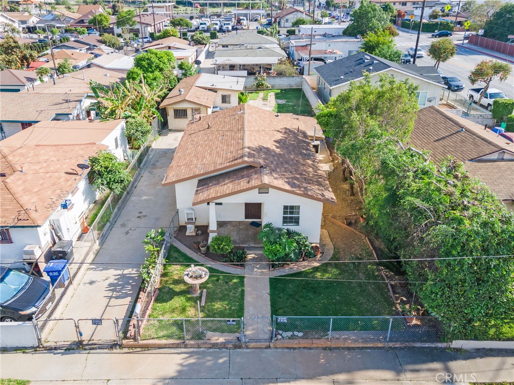 https://media.crmls.org/medias/dce9ac0c-320f-452e-806d-5394671aef7e.jpg?preset=X-Large