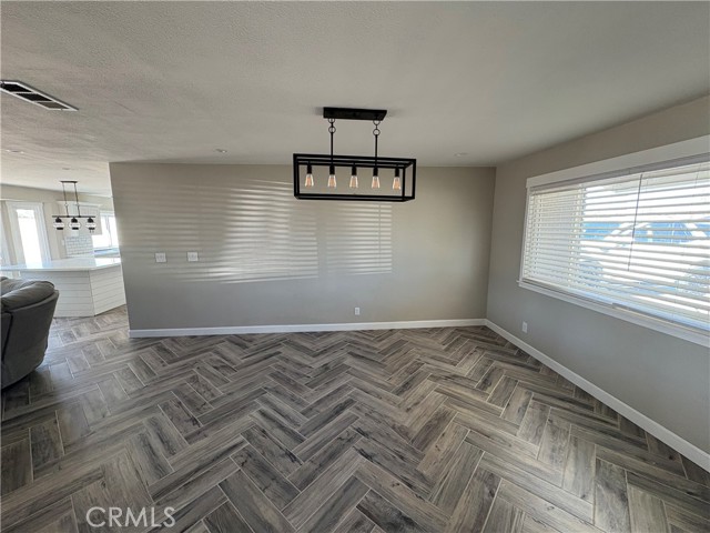 Detail Gallery Image 8 of 22 For 14529 La Habra, Victorville,  CA 92392 - 3 Beds | 2 Baths