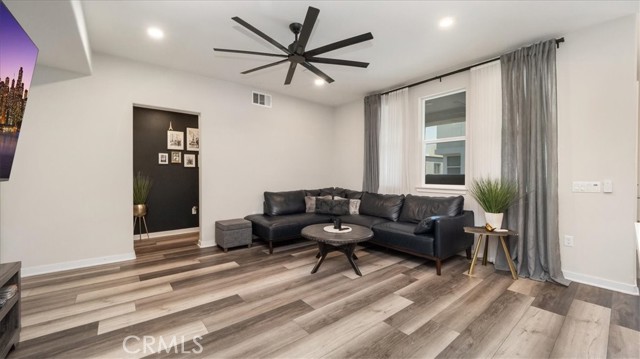 Detail Gallery Image 7 of 29 For 9388 Cadence Pl, Rancho Cucamonga,  CA 91730 - 3 Beds | 2 Baths