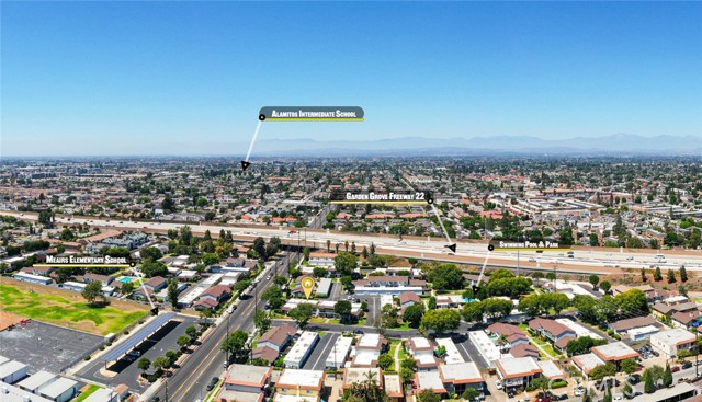 8515 Edgebrook Drive, Garden Grove CA: https://media.crmls.org/medias/dcebaf49-53f5-4705-a9c2-4c300acc392a.jpg