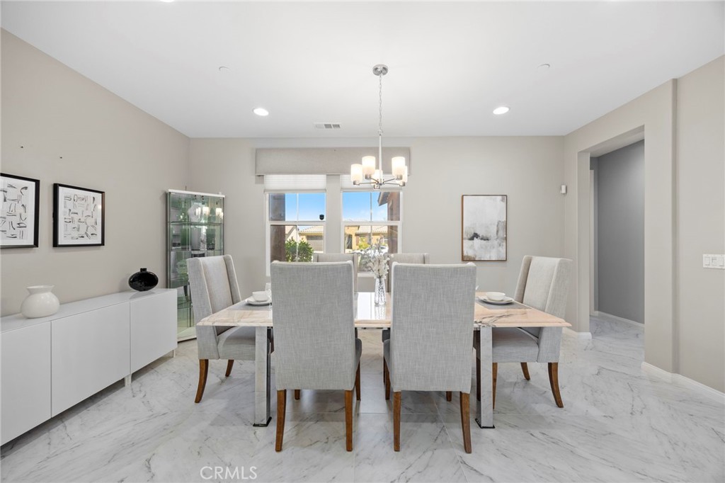 MLS #OC25226255 image #4