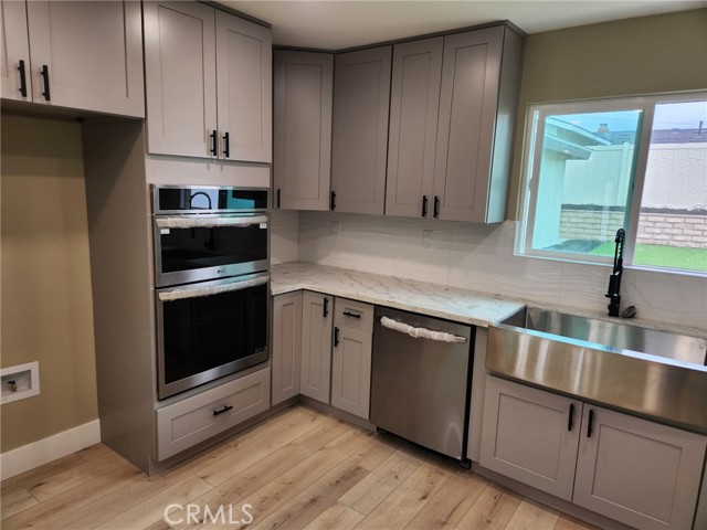 Detail Gallery Image 9 of 23 For 15833 Ocean Ave, Whittier,  CA 90604 - 3 Beds | 2 Baths