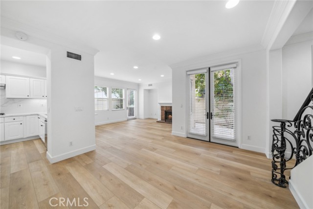 Detail Gallery Image 6 of 23 For 236 Terra Cotta, Irvine,  CA 92603 - 3 Beds | 2/1 Baths