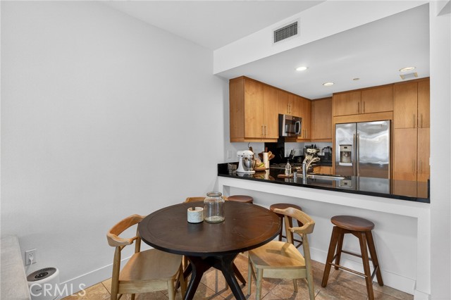 Detail Gallery Image 12 of 46 For 150 the Promenade #415,  Long Beach,  CA 90802 - 2 Beds | 2 Baths