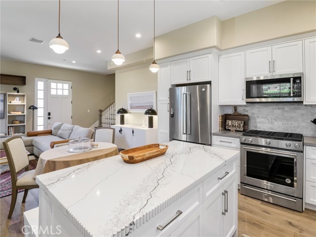 3918 W 242nd Street, Torrance CA: https://media.crmls.org/medias/dced3c60-441e-47fa-9dad-2eb7d7a924c8.jpg