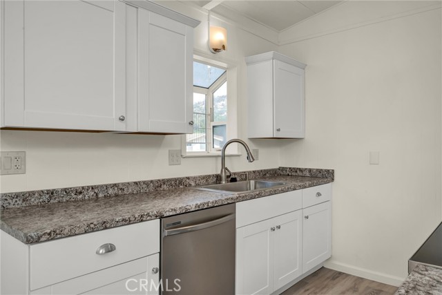 Detail Gallery Image 9 of 26 For 12773 Island Cir, Clearlake Oaks,  CA 95423 - 3 Beds | 1/1 Baths