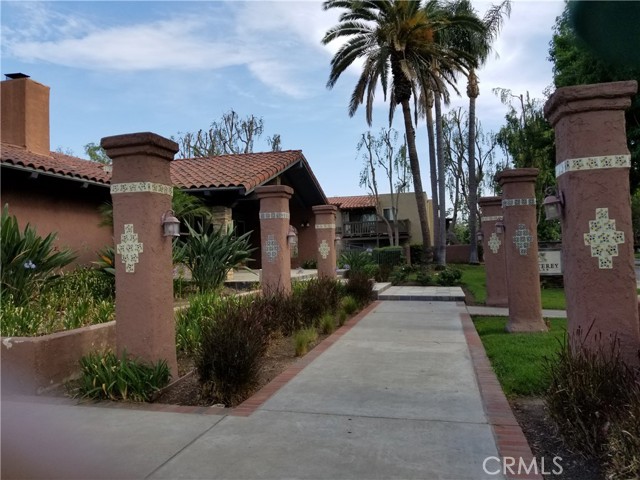 Detail Gallery Image 16 of 21 For 1345 Cabrillo Park #E10,  Santa Ana,  CA 92701 - 1 Beds | 1 Baths