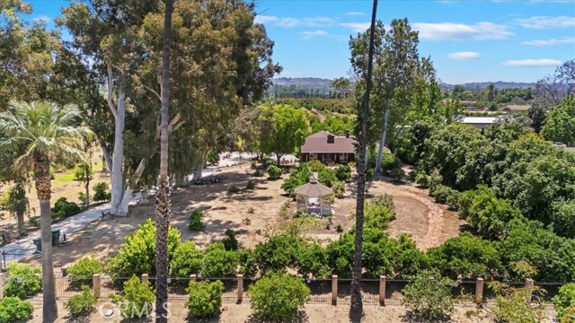 Detail Gallery Image 20 of 74 For 8180 Victoria Ave, Riverside,  CA 92504 - 4 Beds | 1/2 Baths