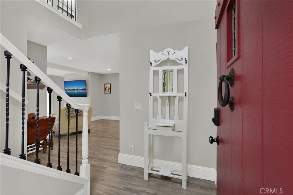 MLS #OC25249713 image #2