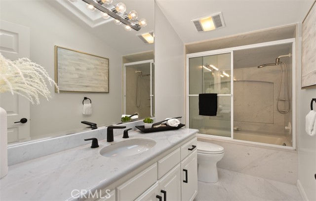 16201 Santa Barbara Lane, Huntington Beach CA: https://media.crmls.org/medias/dcee6934-6825-4510-b5fa-b280f2d6c3ff.jpg