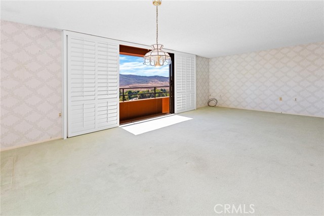 24055 Paseo Del Lago, Laguna Woods CA: https://media.crmls.org/medias/dceecaf0-29c8-4a08-98be-105609e9d10e.jpg