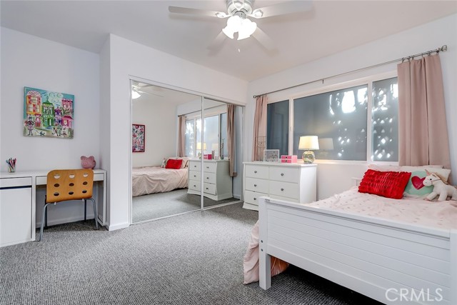 527 24th Street, Manhattan Beach, California 90266, 4 Bedrooms Bedrooms, ,2 BathroomsBathrooms,Residential,Sold,24th,SB23090916