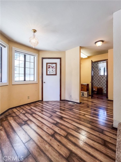1125 Hemlock Lane, Big Bear City CA: https://media.crmls.org/medias/dcef247a-ad32-4a83-9c35-1c3909901627.jpg