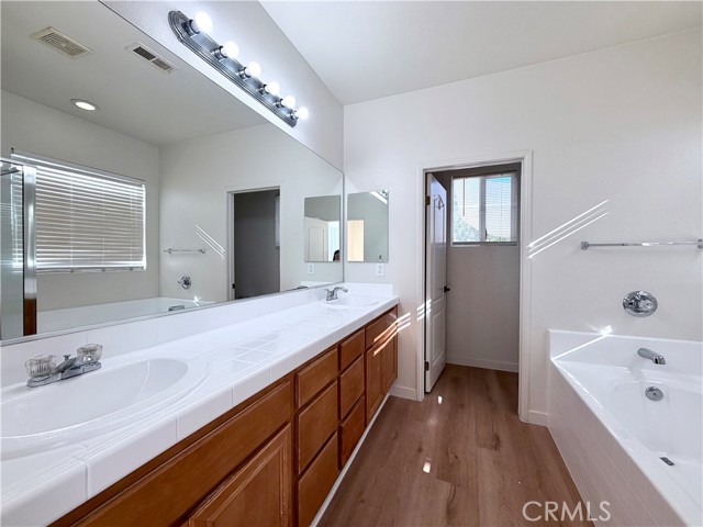 Detail Gallery Image 11 of 16 For 1042 Sun up, San Jacinto,  CA 92582 - 3 Beds | 2 Baths