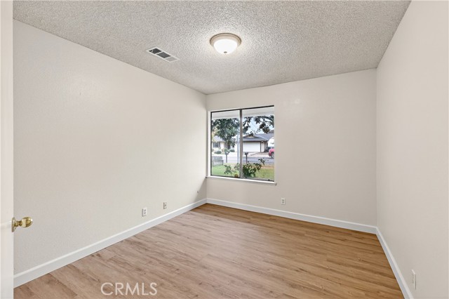 Detail Gallery Image 16 of 52 For 3338 Columbia, Merced,  CA 95340 - 4 Beds | 2 Baths