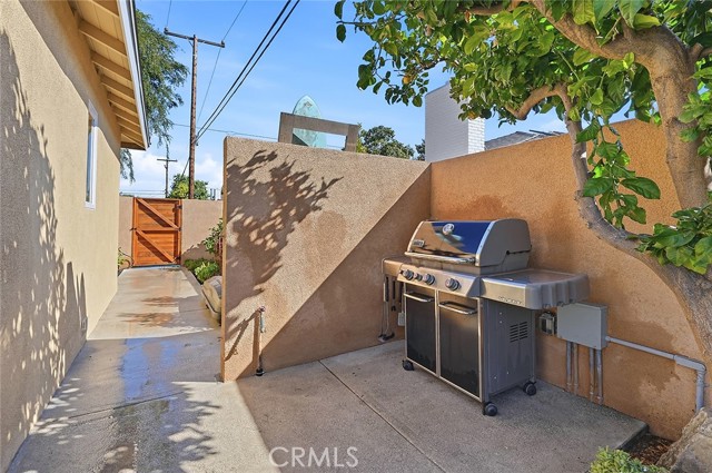 Detail Gallery Image 42 of 46 For 6200 E Fairbrook, Long Beach,  CA 90815 - 3 Beds | 1 Baths