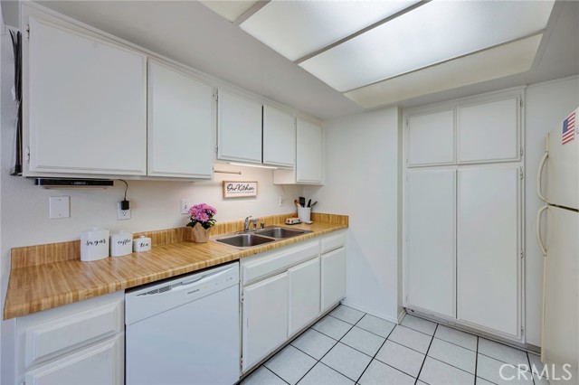 Detail Gallery Image 7 of 25 For 1956 E Yale St #A29,  Ontario,  CA 91764 - 2 Beds | 1 Baths