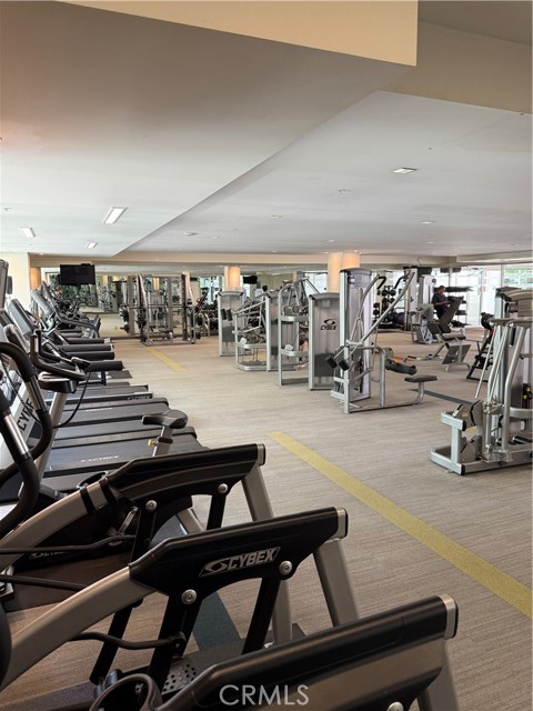 1234 Wilshire Blvd, Los Angeles CA: https://media.crmls.org/medias/dcf1b54d-50fa-40b7-b158-92ca2baab6d5.jpg