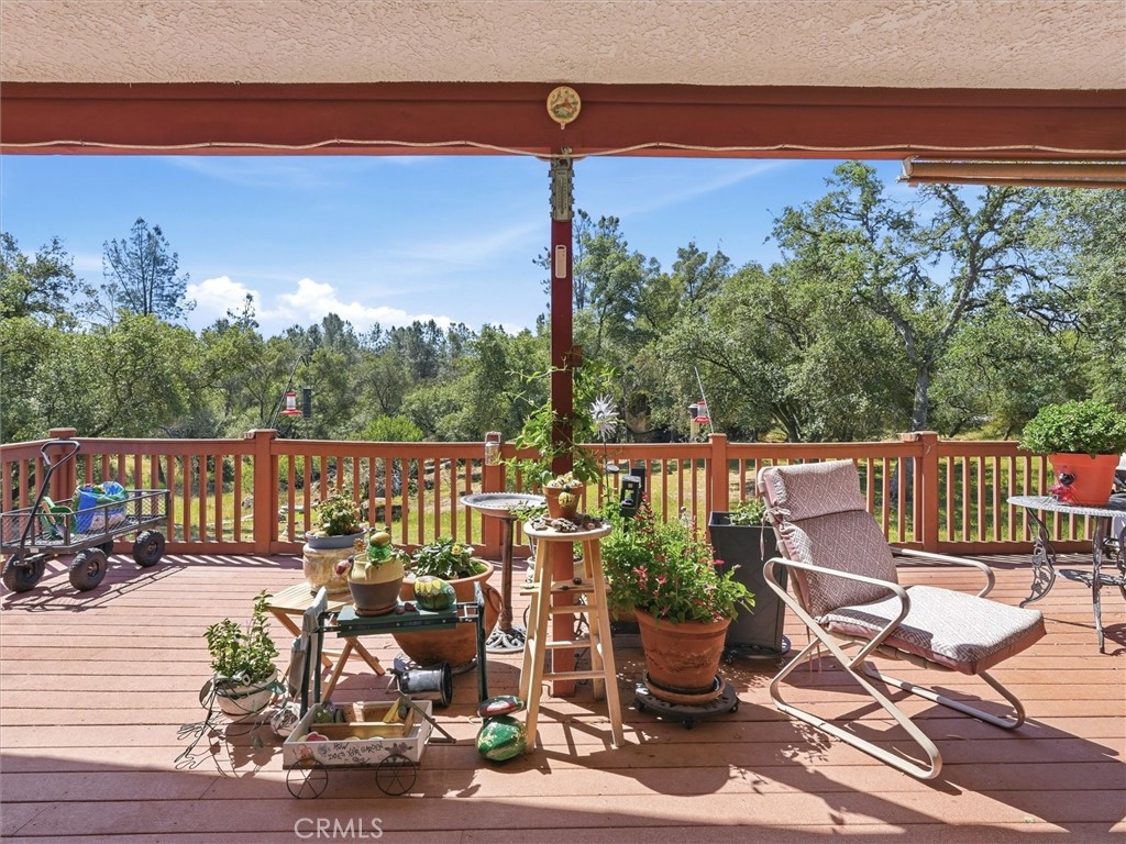 https://media.crmls.org/medias/dcf1f67b-8840-47b6-8d85-3c318ce62bae.jpg?preset=X-Large