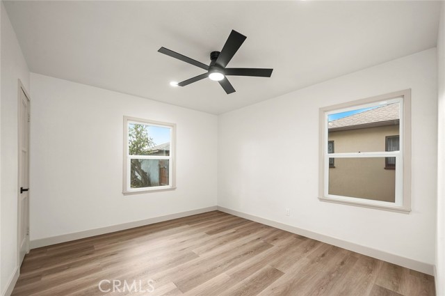 Detail Gallery Image 18 of 44 For 924 W Almond St, Compton,  CA 90220 - 3 Beds | 2 Baths