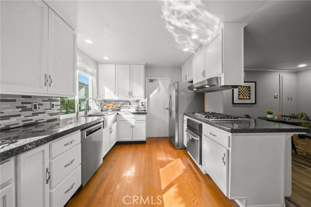 Detail Gallery Image 10 of 48 For 5328 Katherine St, Simi Valley,  CA 93063 - 4 Beds | 2 Baths