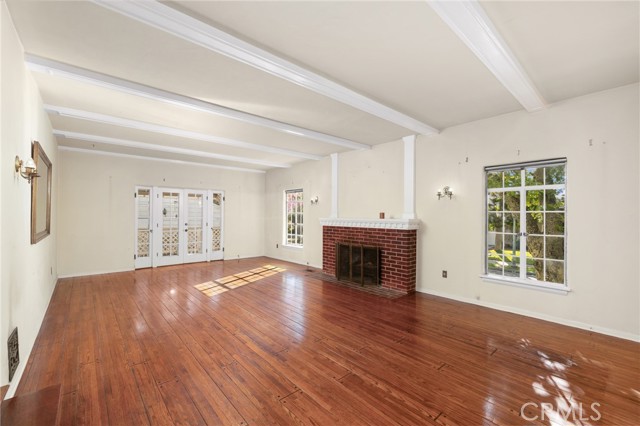 Detail Gallery Image 12 of 53 For 1534 Linda Vista Ave, Pasadena,  CA 91103 - 4 Beds | 2/1 Baths