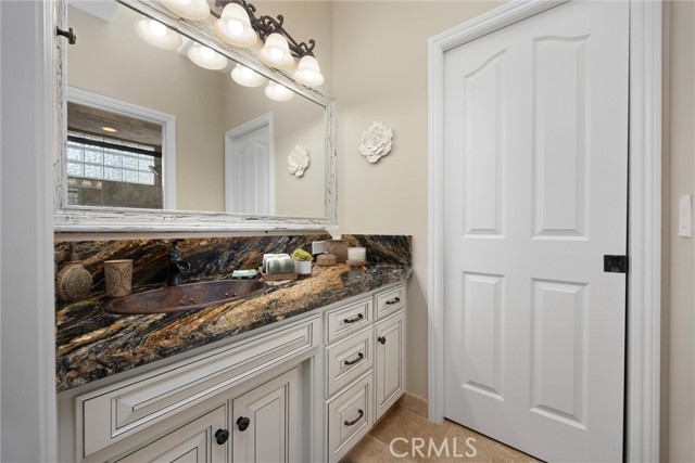 Detail Gallery Image 30 of 75 For 14025 Yokuts, Bakersfield,  CA 93306 - 4 Beds | 5 Baths