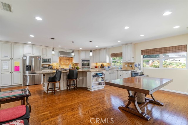  Commercial for Sale in Thousand Oaks, California