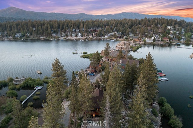 Detail Gallery Image 7 of 71 For 827 Penninsula, Big Bear Lake,  CA 92315 - 3 Beds | 2 Baths