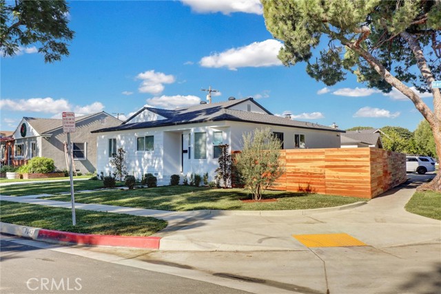 Detail Gallery Image 2 of 27 For 7043 E Harco, Long Beach,  CA 90808 - 3 Beds | 1/1 Baths