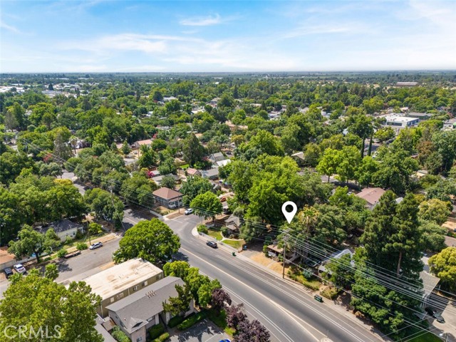 1326 Mulberry Street, Chico CA: https://media.crmls.org/medias/dcf59159-5bf0-486b-935b-3efae508b9da.jpg