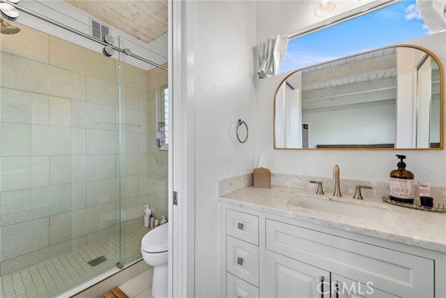 25211 La Cresta Drive, Dana Point CA: https://media.crmls.org/medias/dcf5f616-fd0c-4949-9452-1bd218285132.jpg